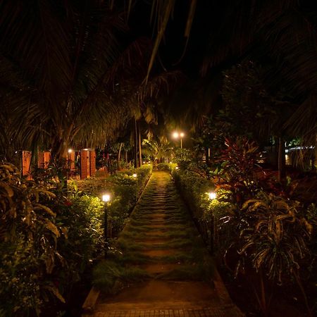 Claynest Resorts Kuttālam Buitenkant foto